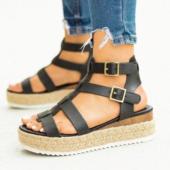 Pi Clue Flat Heel Leather Button Sandals