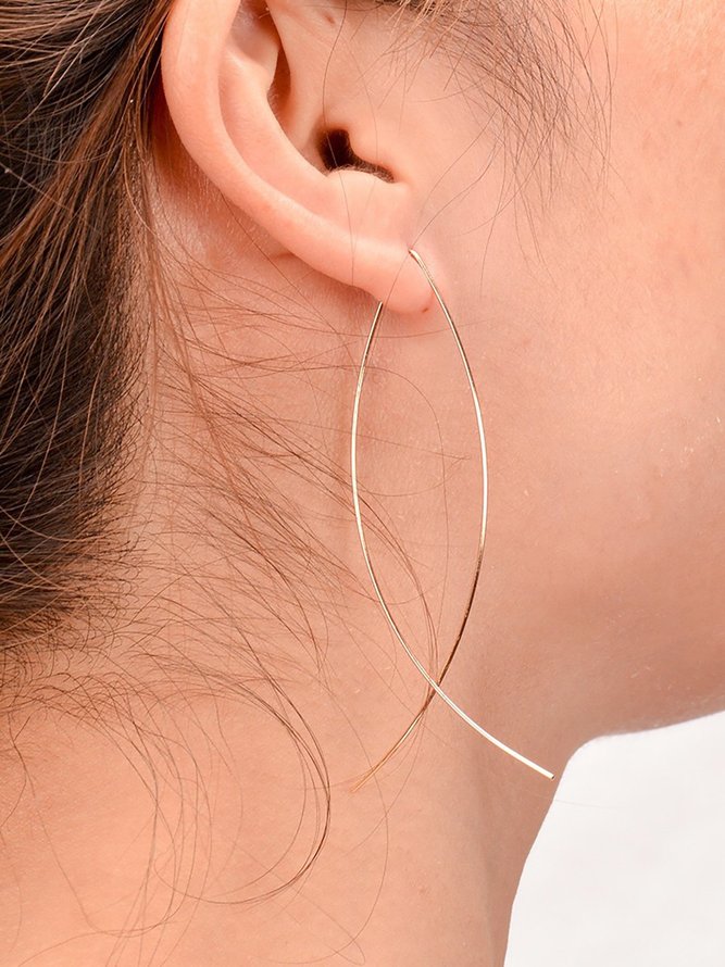 Womens Silver Minimalist Hollow Fish-Shaped Earrings