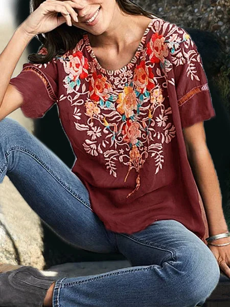 Round Neck Floral Casual T-shirt